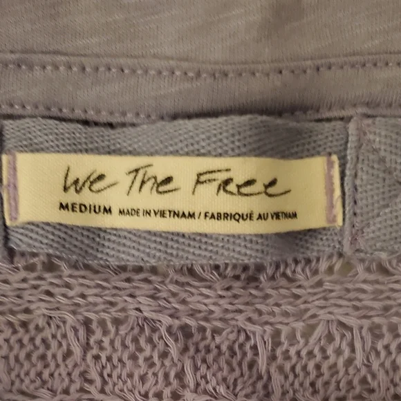 We The Free Lavender Textured Open Knit Top Slouchy Long Sleeve Raw Hem Size M - Picture 8 of 10